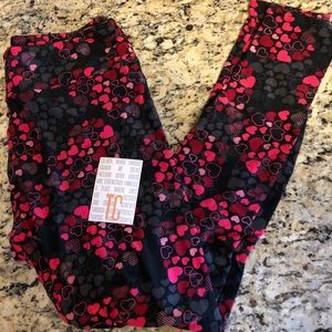 LuLaRoe TC Valentine’s Heart Leggings